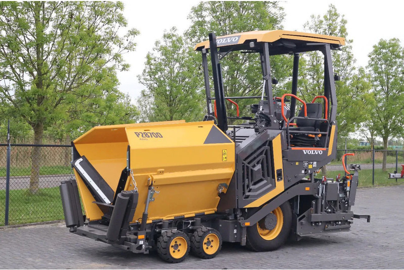 Volvo P2870 D ABG | ASPHALT PAVER | NEW / UNUSED | BOMAG BF300 - Асфальтоукладочная техника: фото 2 Volvo P2870 D ABG | ASPHALT PAVER | NEW / UNUSED | BOMAG BF300 - Асфальтоукладочная техника: фото 2