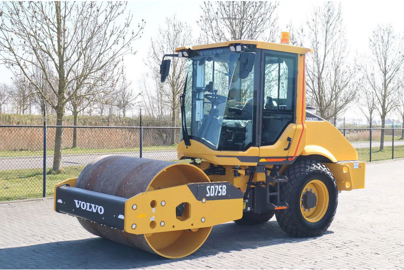Volvo SD75B | SD 75 B | NEW / UNUSED | 1 YEAR WARRANTY - Комбинированный каток: фото 2 Volvo SD75B | SD 75 B | NEW / UNUSED | 1 YEAR WARRANTY - Комбинированный каток: фото 2