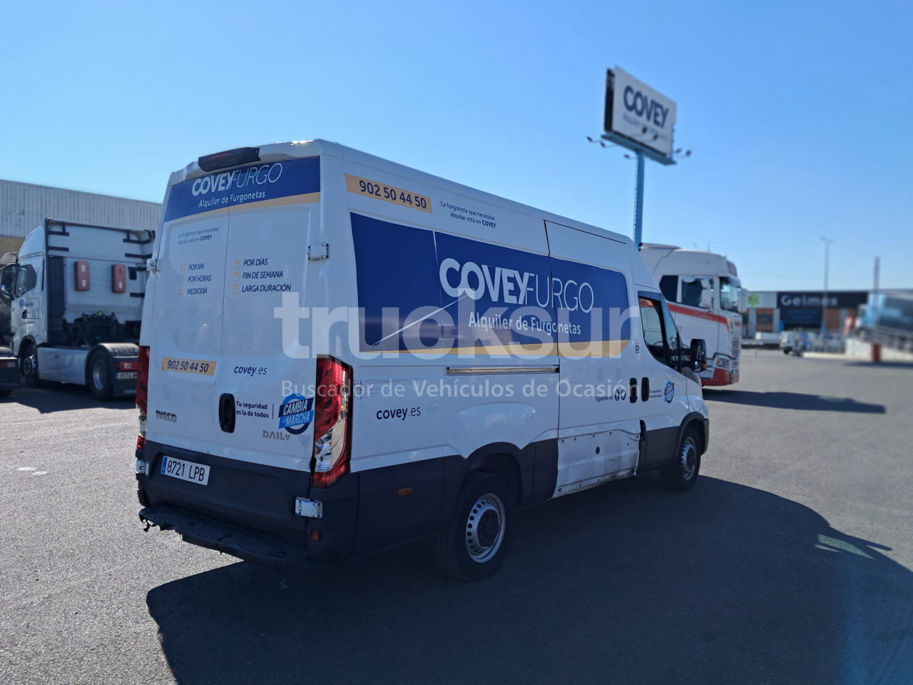 IVECO 35S14 12M3 - Фургон с закрытым кузовом: фото 4 IVECO 35S14 12M3 - Фургон с закрытым кузовом: фото 4