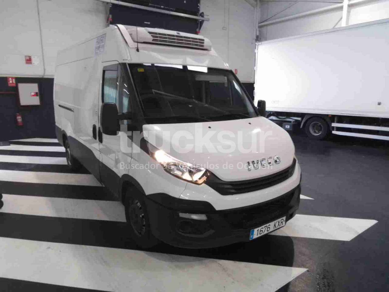 IVECO 35S14 FRC-X - Фургон с закрытым кузовом: фото 1 IVECO 35S14 FRC-X - Фургон с закрытым кузовом: фото 1