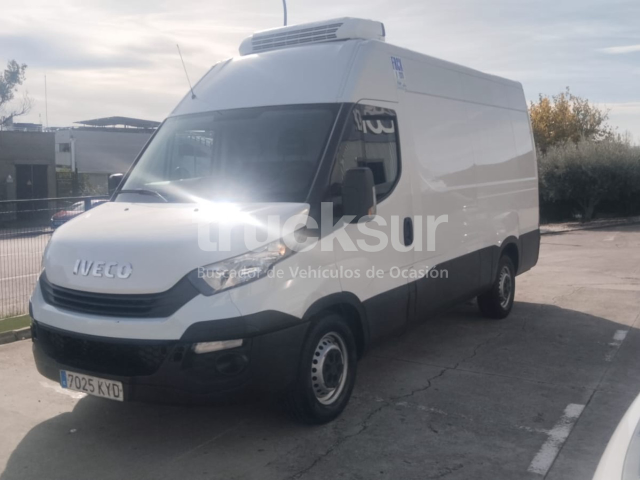 IVECO 35S16 12MS FRC-X - Фургон с закрытым кузовом: фото 1 IVECO 35S16 12MS FRC-X - Фургон с закрытым кузовом: фото 1