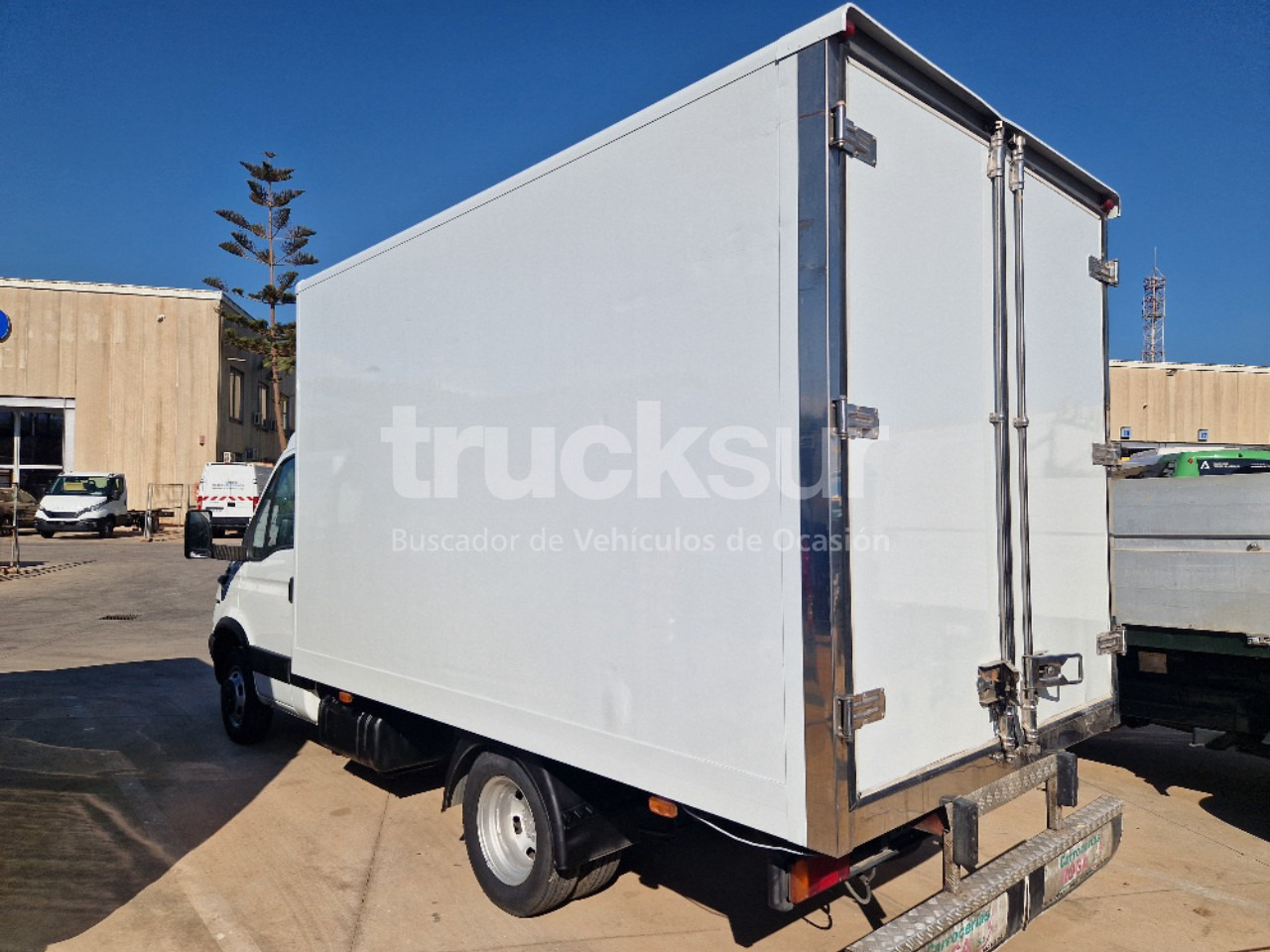 IVECO DAILY 35C14 - Фургон с закрытым кузовом: фото 4 IVECO DAILY 35C14 - Фургон с закрытым кузовом: фото 4