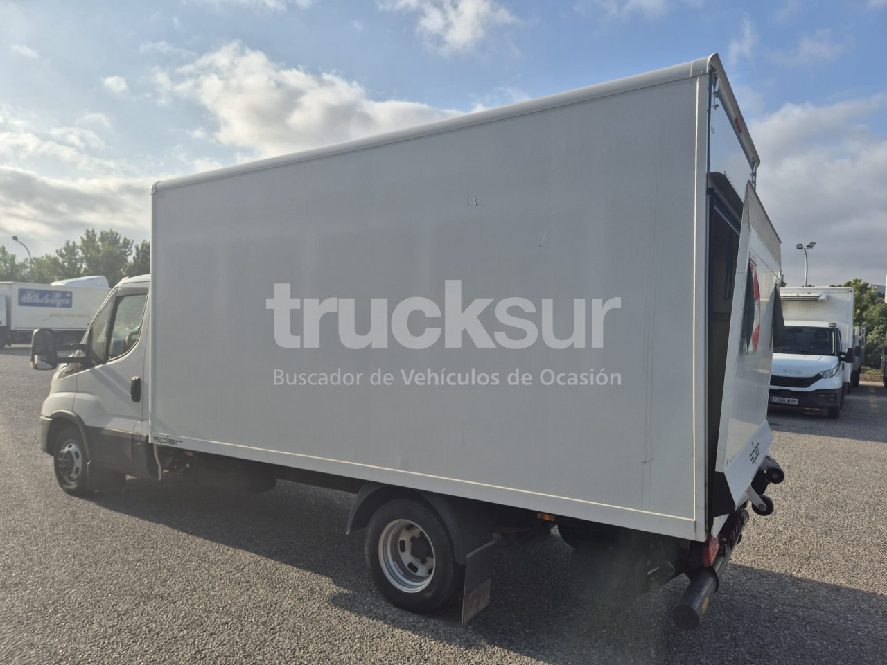IVECO DAILY 35C16H - Фургон с закрытым кузовом: фото 4 IVECO DAILY 35C16H - Фургон с закрытым кузовом: фото 4