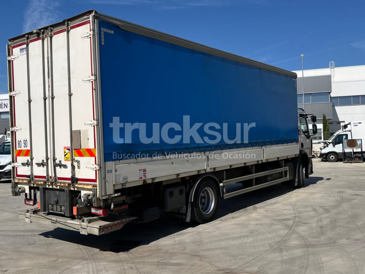RENAULT D18.320 - Тентованный грузовик: фото 4 RENAULT D18.320 - Тентованный грузовик: фото 4