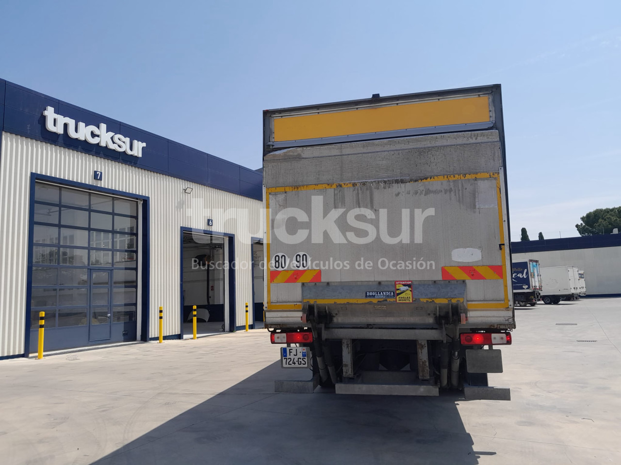 Грузовик с закрытым кузовом RENAULT D280.18 21P: фото 6 Грузовик с закрытым кузовом RENAULT D280.18 21P: фото 6