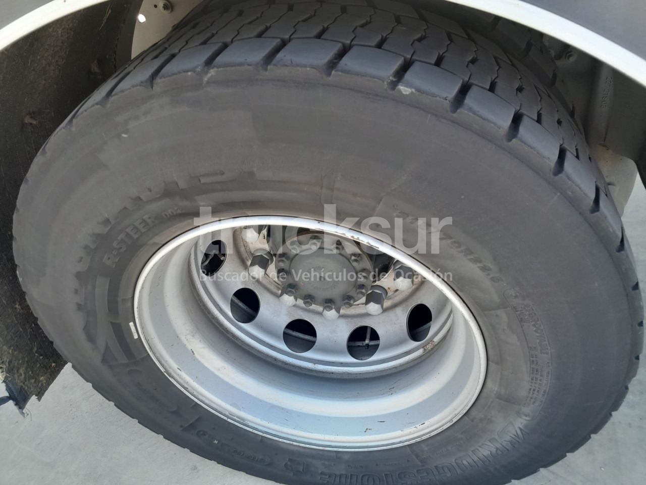 Грузовик с закрытым кузовом RENAULT D280.18 21P: фото 9 Грузовик с закрытым кузовом RENAULT D280.18 21P: фото 9