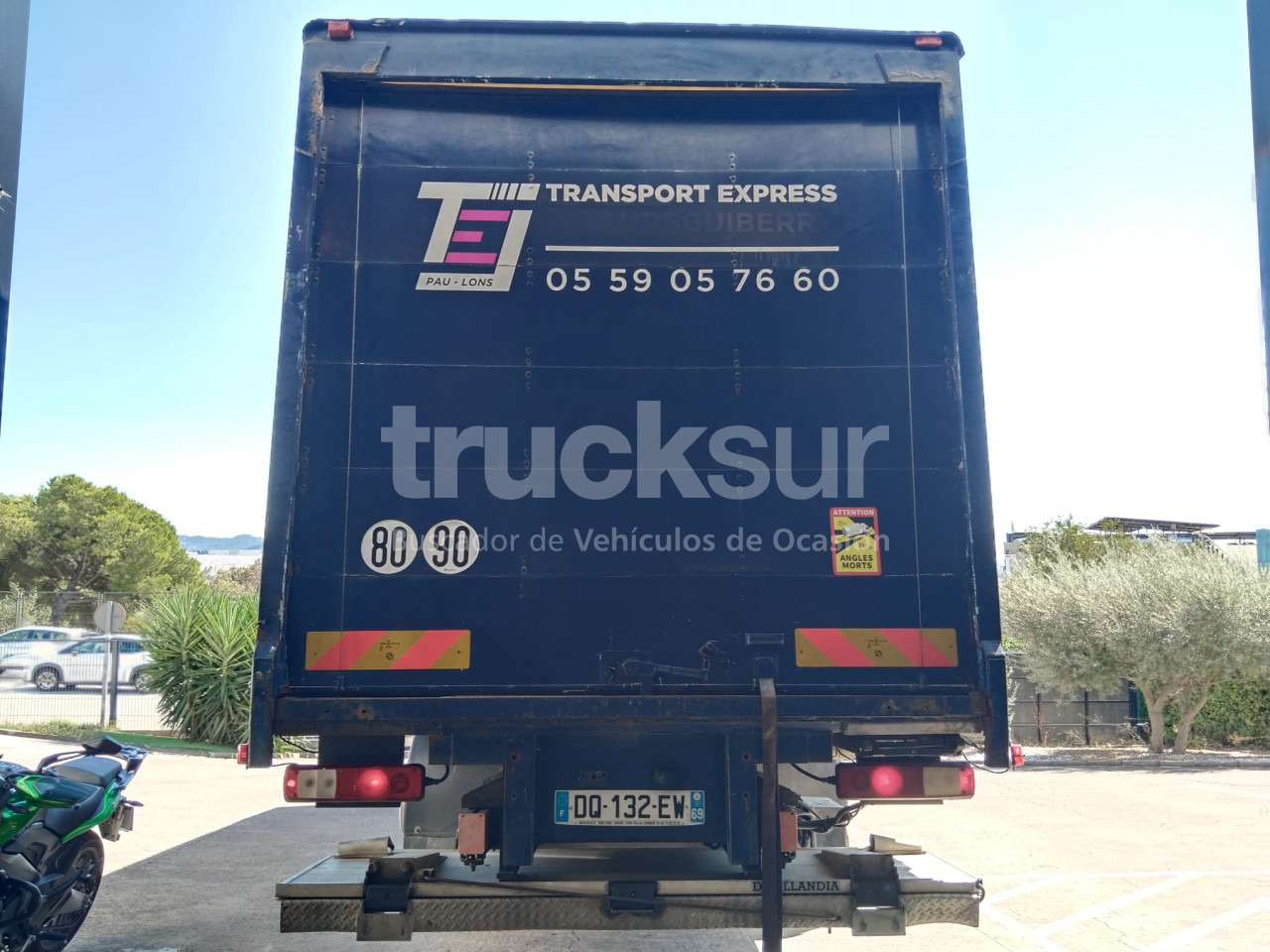 RENAULT D280.18 - Грузовик с закрытым кузовом: фото 4 RENAULT D280.18 - Грузовик с закрытым кузовом: фото 4