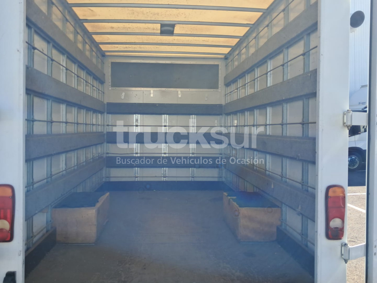 RENAULT MASTER 130.35 - Фургон с закрытым кузовом: фото 5 RENAULT MASTER 130.35 - Фургон с закрытым кузовом: фото 5