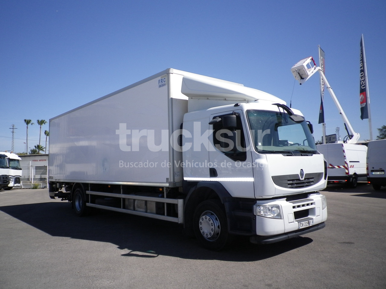 RENAULT PREMIUM 270.18 - Рефрижератор: фото 2 RENAULT PREMIUM 270.18 - Рефрижератор: фото 2