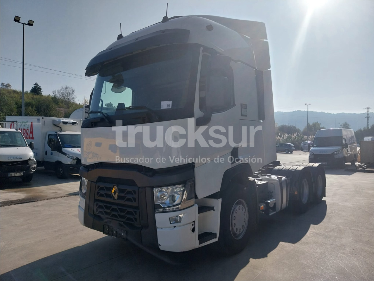 RENAULT T520 6X2*4 SLEEPER CAB - Тягач: фото 2 RENAULT T520 6X2*4 SLEEPER CAB - Тягач: фото 2