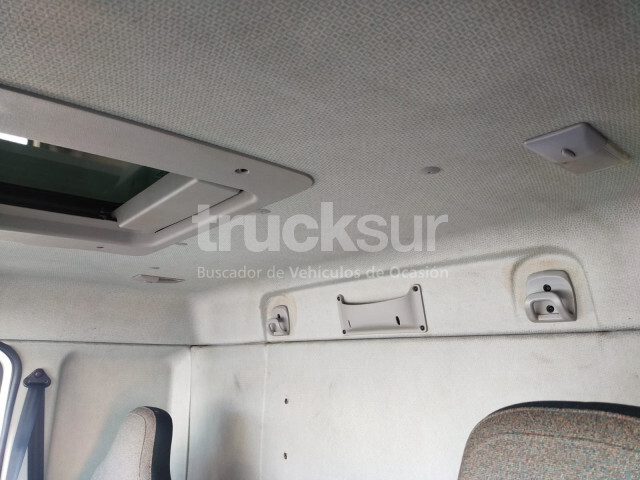 Грузовик с закрытым кузовом VOLVO FE250.18: фото 14