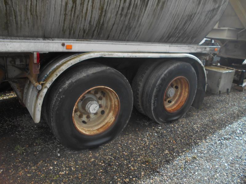 Fruehauf - Полуприцеп-цистерна: фото 3 Fruehauf - Полуприцеп-цистерна: фото 3