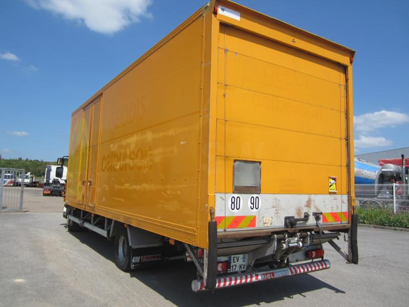 Renault Midlum 220 DXI - Грузовик с закрытым кузовом: фото 5 Renault Midlum 220 DXI - Грузовик с закрытым кузовом: фото 5