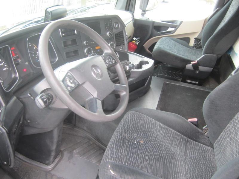 Тягач Mercedes Actros 1845: фото 7