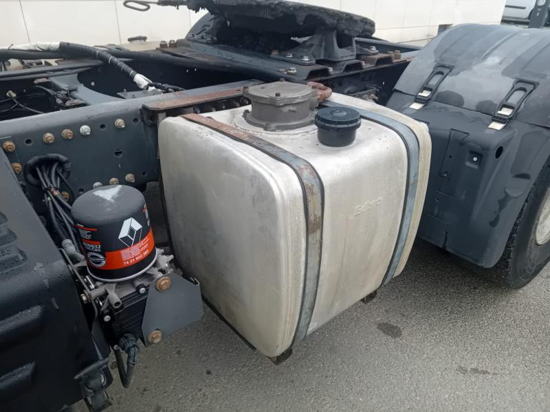 Renault Magnum 480 DXI - Тягач: фото 3 Renault Magnum 480 DXI - Тягач: фото 3