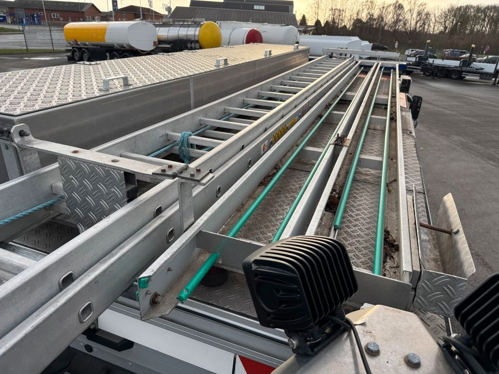 Грузовик Mercedes-Benz 1117 4x2 Fire truck - Feuerwehr - Tankspritze Mercedes-Benz 1117 4x2 Fire truck - Feuerwehr - Tankspritze: фото 19 Грузовик Mercedes-Benz 1117 4x2 Fire truck - Feuerwehr - Tankspritze Mercedes-Benz 1117 4x2 Fire truck - Feuerwehr - Tankspritze: фото 19