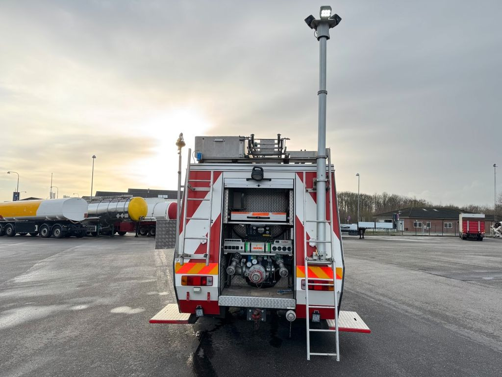Грузовик Mercedes-Benz 1117 4x2 Fire truck - Feuerwehr - Tankspritze Mercedes-Benz 1117 4x2 Fire truck - Feuerwehr - Tankspritze: фото 14 Грузовик Mercedes-Benz 1117 4x2 Fire truck - Feuerwehr - Tankspritze Mercedes-Benz 1117 4x2 Fire truck - Feuerwehr - Tankspritze: фото 14
