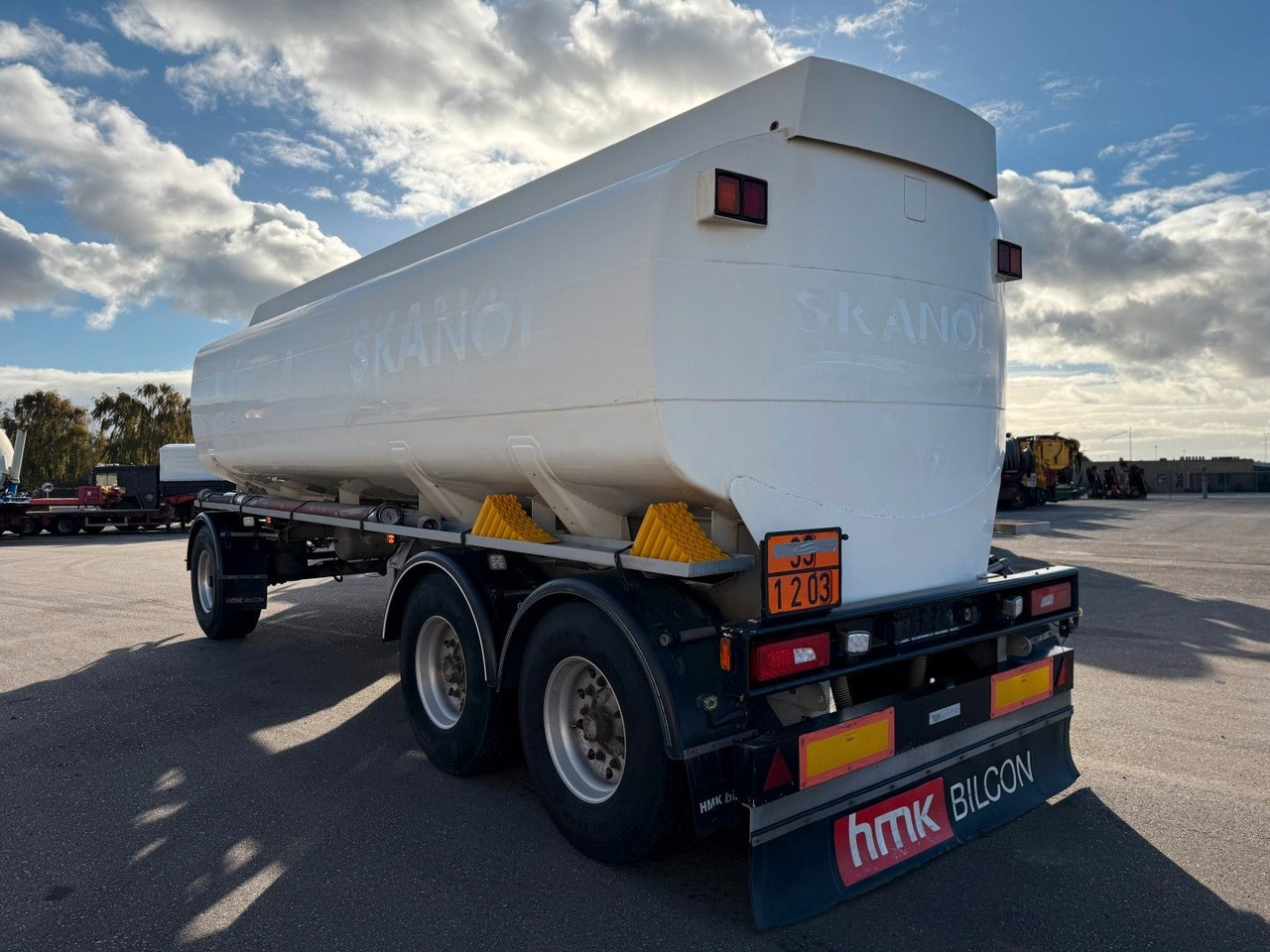 HMK Bilcon 27.000 l. ADR Tank 5 compartment - Прицеп-цистерна: фото 4 HMK Bilcon 27.000 l. ADR Tank 5 compartment - Прицеп-цистерна: фото 4