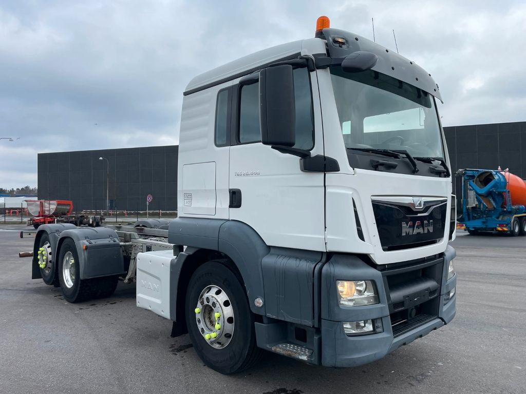 MAN TGS 26.440 6x2*4 ADR Fahrgestell Euro 6 MAN TGS 26.440 6x2*4 ADR Fahrgestell Euro 6 - Грузовик-шасси: фото 2 MAN TGS 26.440 6x2*4 ADR Fahrgestell Euro 6 MAN TGS 26.440 6x2*4 ADR Fahrgestell Euro 6 - Грузовик-шасси: фото 2