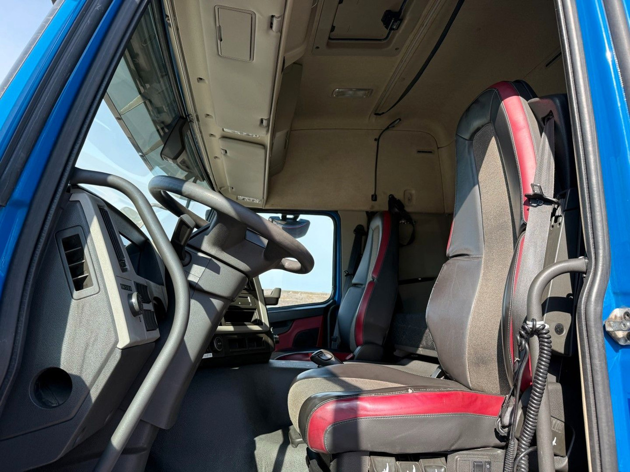 Volvo FM 410 4x2 Globetrotter Euro 6 - Тягач: фото 5 Volvo FM 410 4x2 Globetrotter Euro 6 - Тягач: фото 5