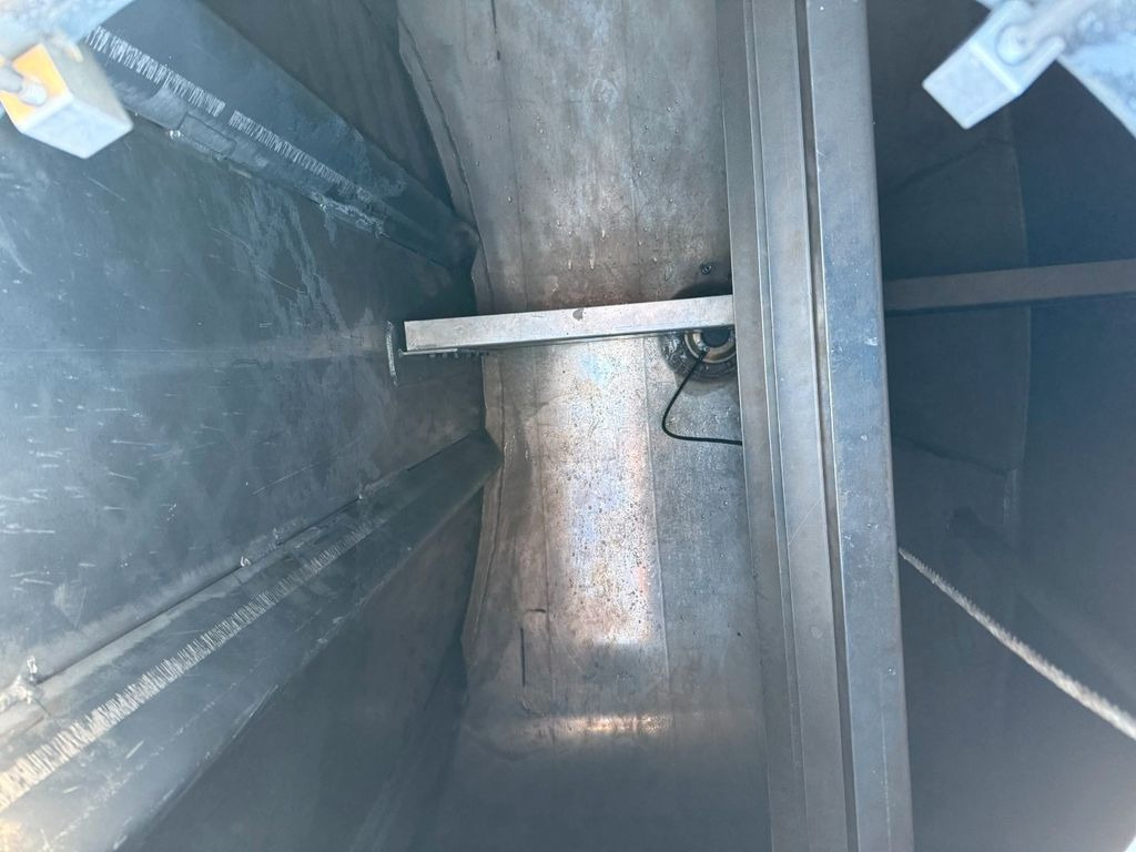 Грузовик-цистерна Volvo FM460 8x2*6 24.000 l. ADR Tank: фото 6 Грузовик-цистерна Volvo FM460 8x2*6 24.000 l. ADR Tank: фото 6