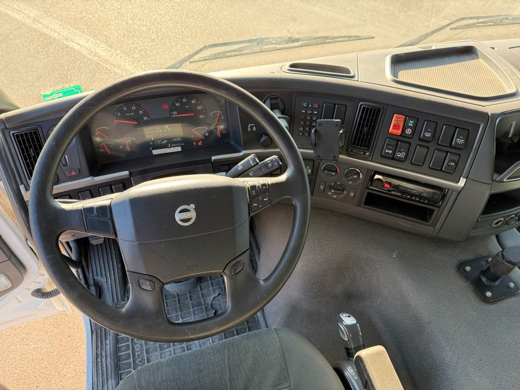 Грузовик-цистерна Volvo FM460 8x2*6 24.000 l. ADR Tank: фото 15 Грузовик-цистерна Volvo FM460 8x2*6 24.000 l. ADR Tank: фото 15