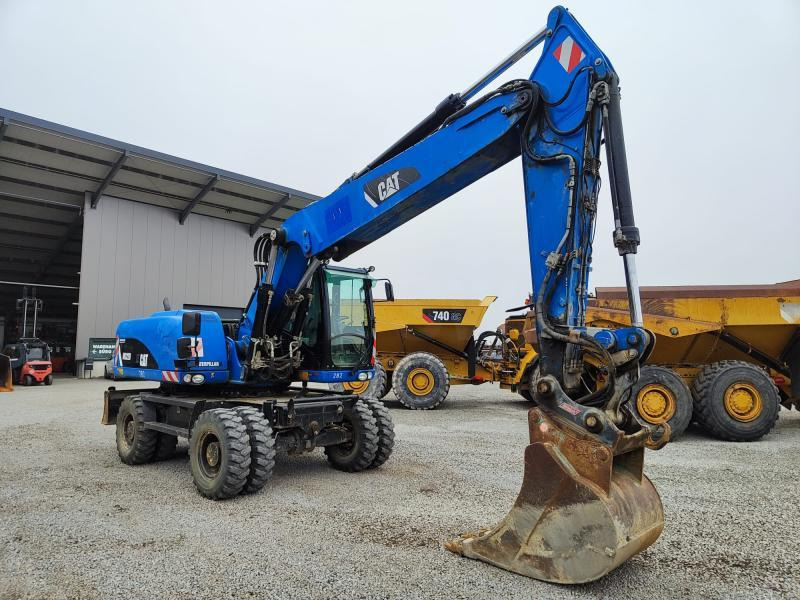 Caterpillar M322D VAH - Колёсный экскаватор: фото 3 Caterpillar M322D VAH - Колёсный экскаватор: фото 3