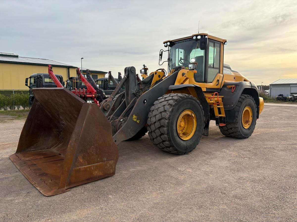 Volvo L120H Long Boom - Колёсный погрузчик: фото 2 Volvo L120H Long Boom - Колёсный погрузчик: фото 2