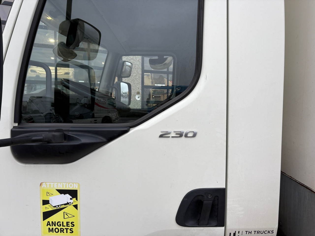 DAF LF 230 FA - Грузовик с закрытым кузовом: фото 5 DAF LF 230 FA - Грузовик с закрытым кузовом: фото 5