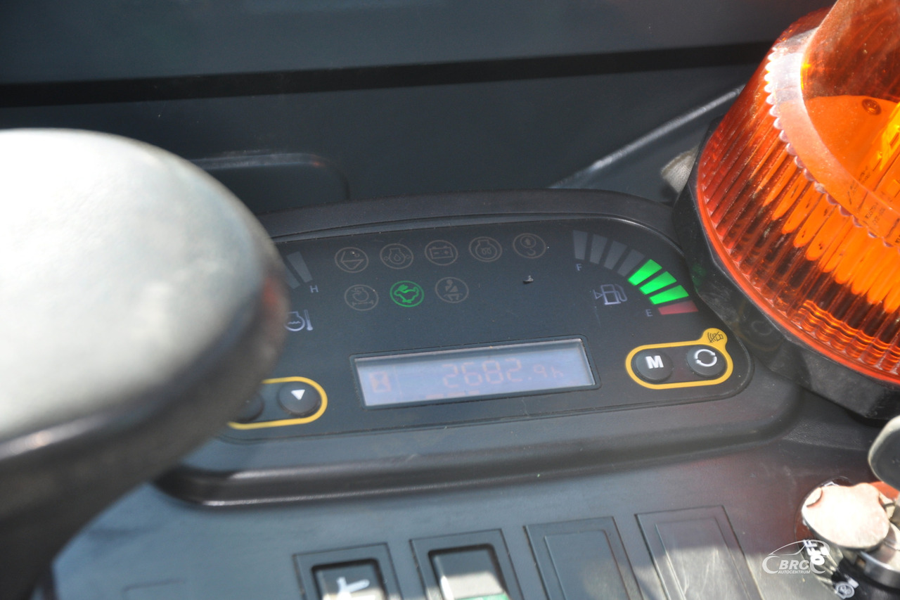 Мини-экскаватор Hyundai R18-9: фото 16 Мини-экскаватор Hyundai R18-9: фото 16