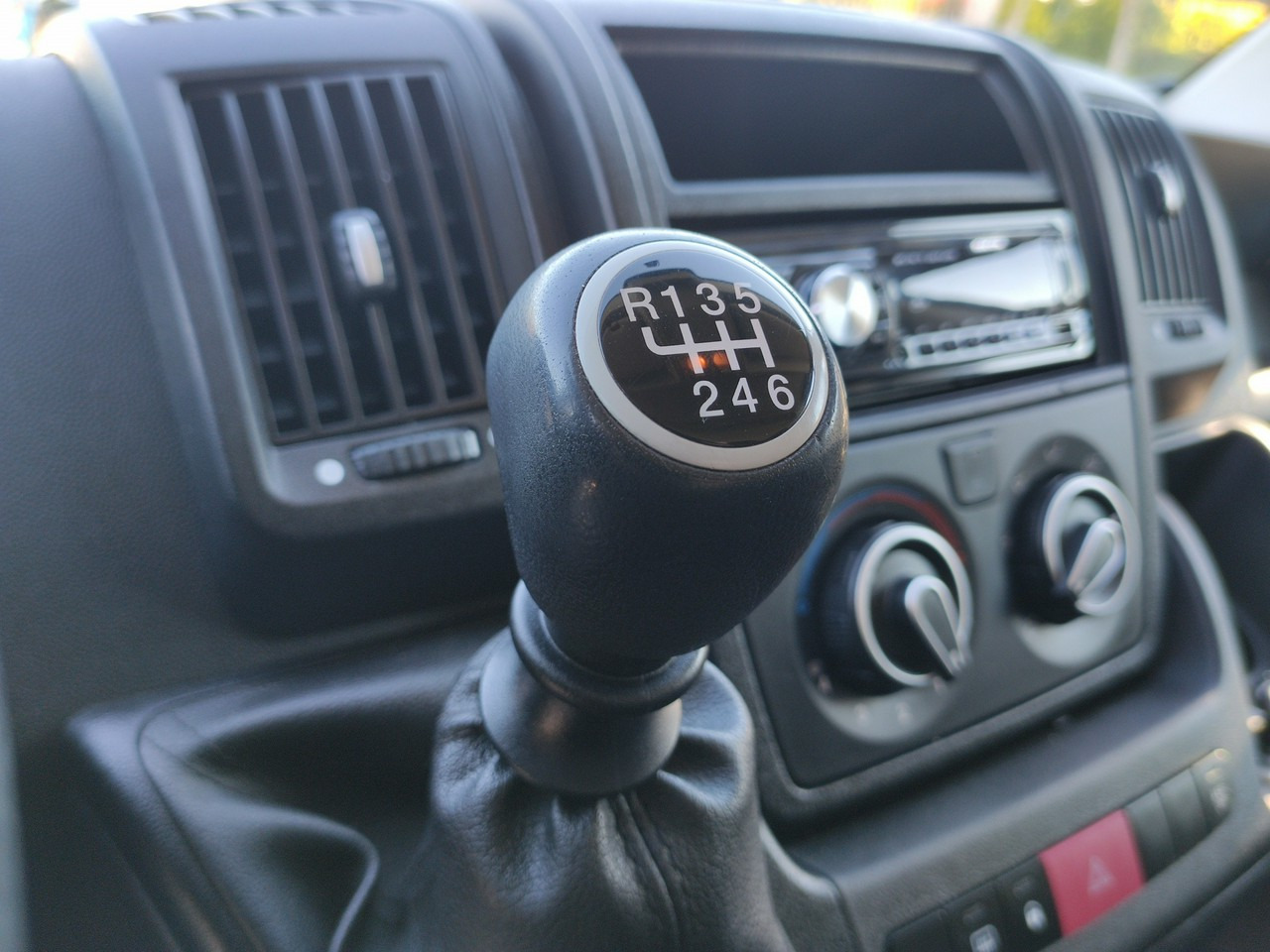 Цельнометаллический фургон Citroen Jumper: фото 14 Цельнометаллический фургон Citroen Jumper: фото 14