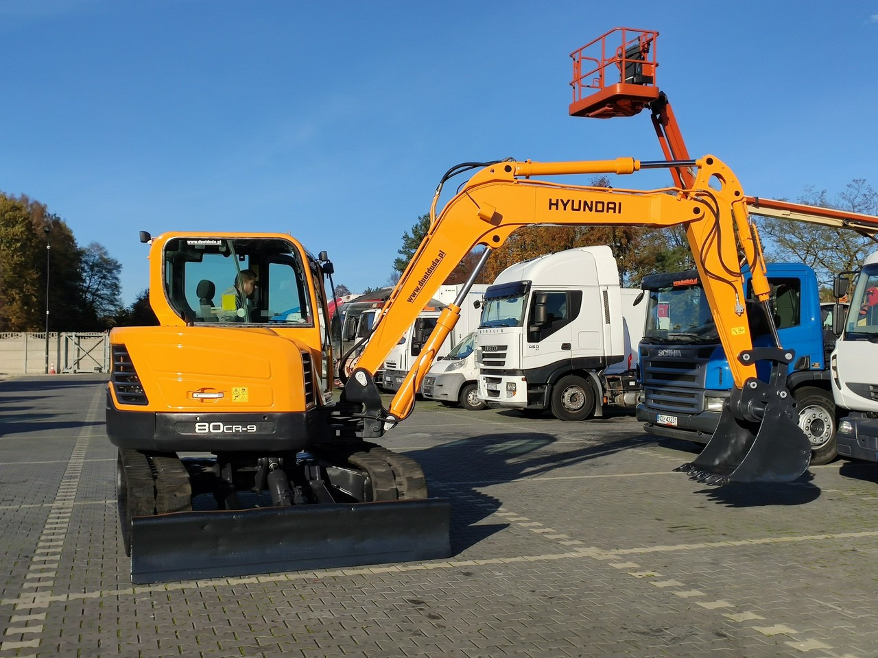 Hyundai ROBEX 80CR-9 2013r 8,3 tony - Гусеничный экскаватор: фото 4 Hyundai ROBEX 80CR-9 2013r 8,3 tony - Гусеничный экскаватор: фото 4