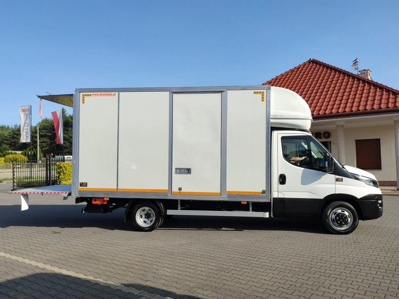 Iveco Daily 35C14 - Фургон с закрытым кузовом: фото 2 Iveco Daily 35C14 - Фургон с закрытым кузовом: фото 2