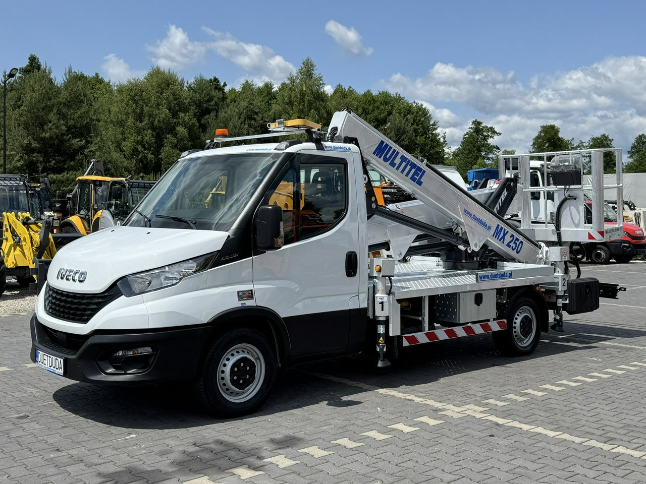 Грузовик с подъемником Iveco Daily 35S14: фото 6