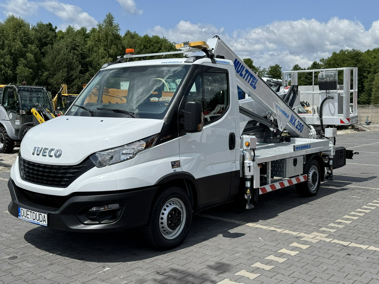 Грузовик с подъемником Iveco Daily 35S14: фото 10