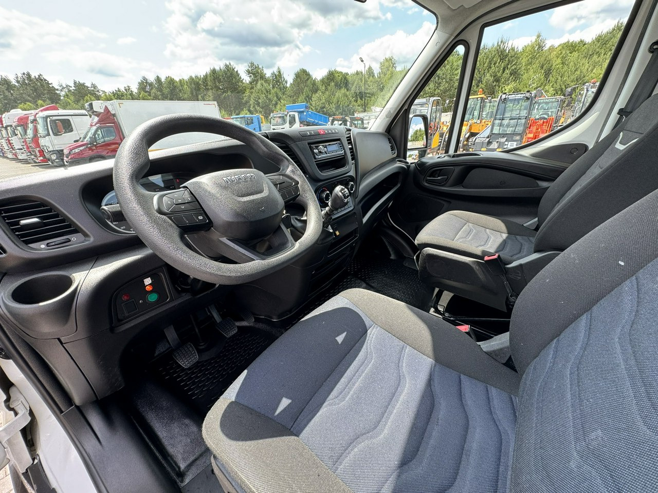 Грузовик с подъемником Iveco Daily 35S14: фото 25