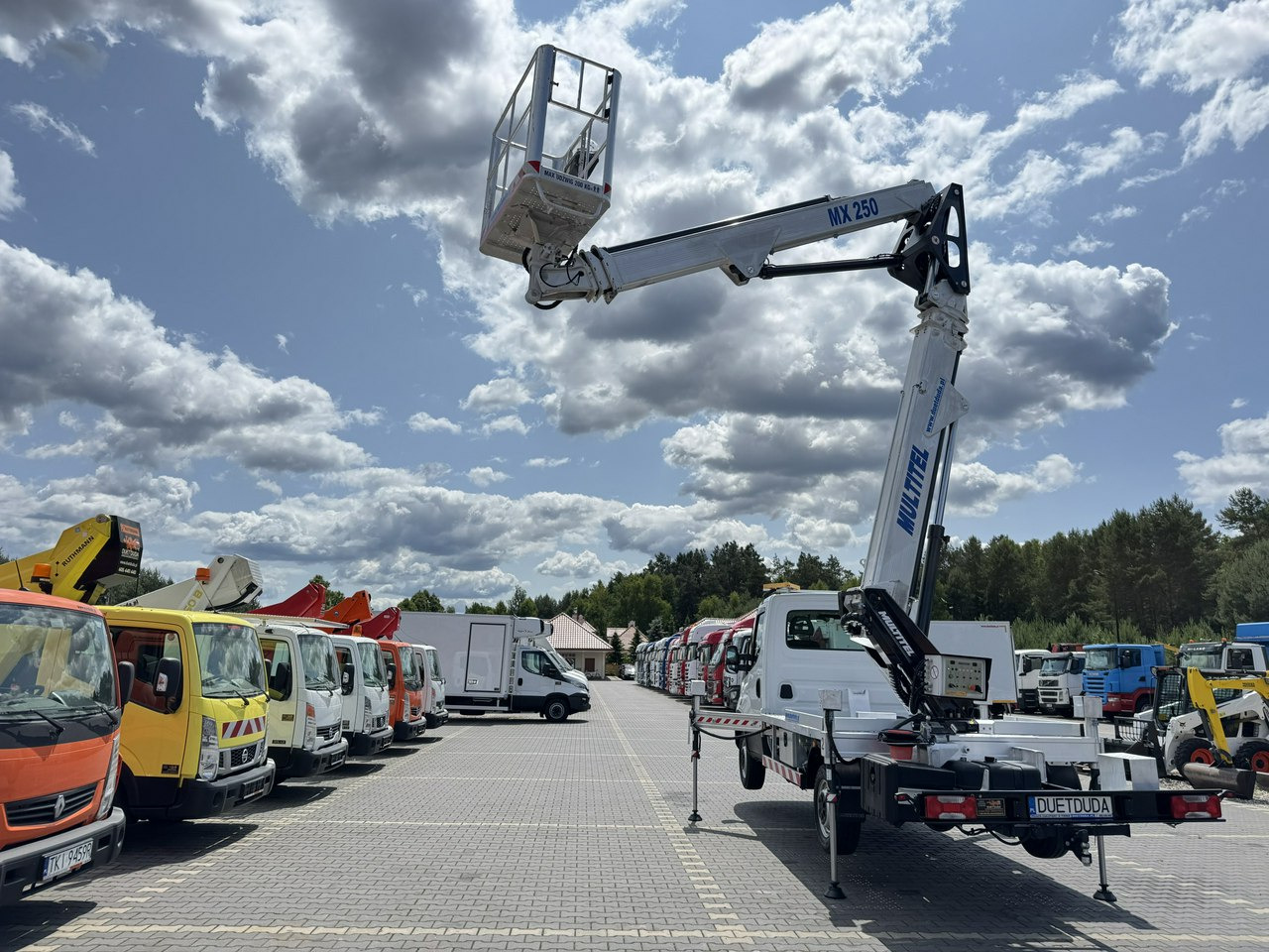 Грузовик с подъемником Iveco Daily 35S14: фото 23