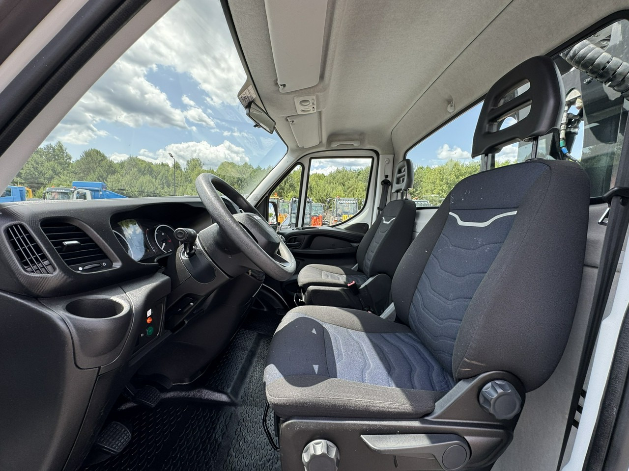 Iveco Daily 35S14 в лизинг Iveco Daily 35S14: фото 25