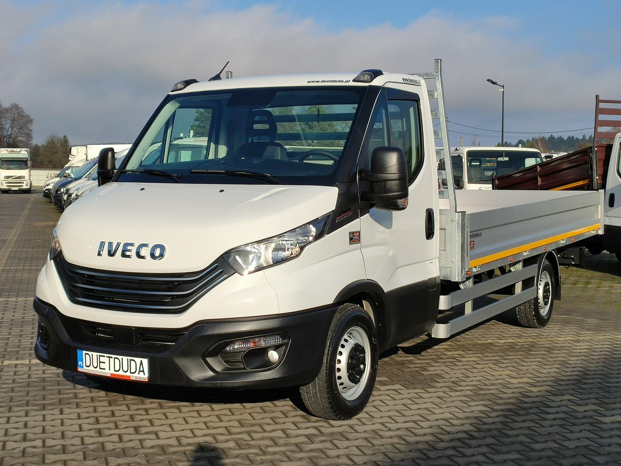 Iveco Daily 35S16 V - Малотоннажный бортовой грузовик: фото 5 Iveco Daily 35S16 V - Малотоннажный бортовой грузовик: фото 5
