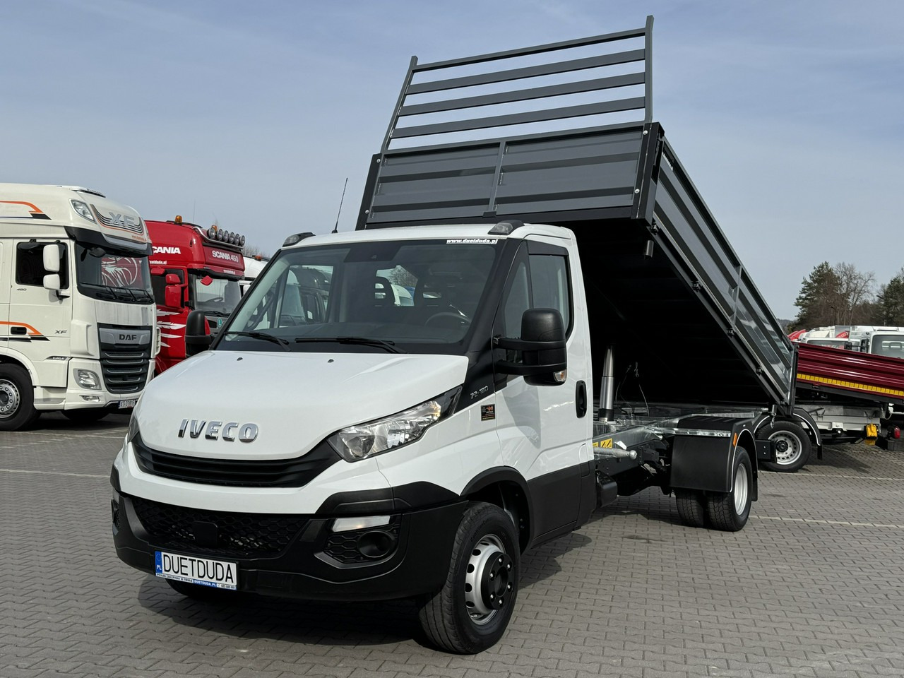 Iveco Daily 70C18 V H (72C18) Wywrotka 3-stronna Nowa Zabudowa - Самосвал: фото 2 Iveco Daily 70C18 V H (72C18) Wywrotka 3-stronna Nowa Zabudowa - Самосвал: фото 2