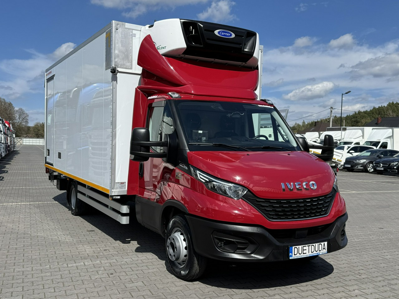 Iveco Daily 72C21 Mroźnia HI-MATIC Ściana Grodziowa Multitemperatura - Фургон-рефрижератор: фото 4 Iveco Daily 72C21 Mroźnia HI-MATIC Ściana Grodziowa Multitemperatura - Фургон-рефрижератор: фото 4