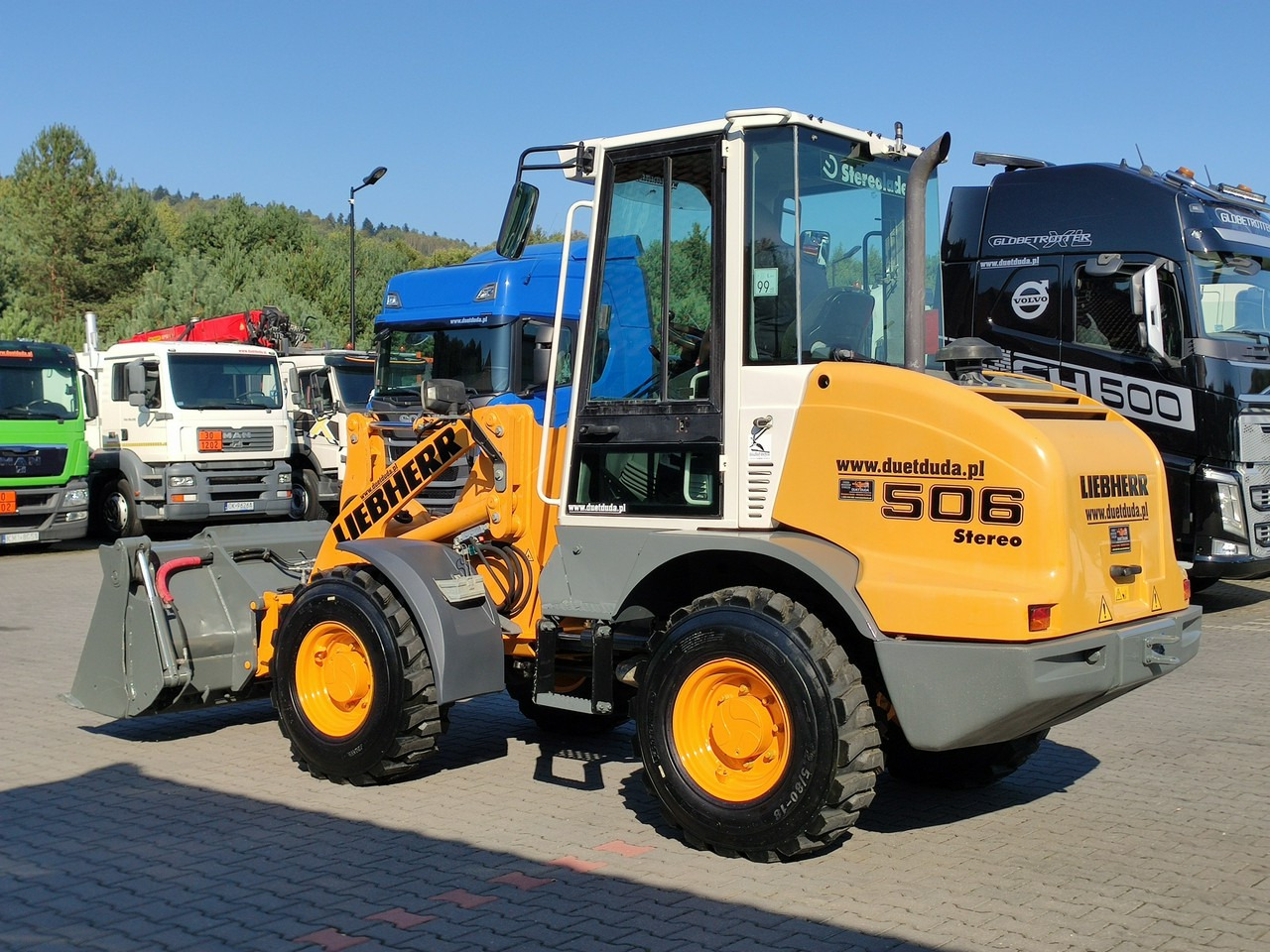 Компактный фронтальный погрузчик Liebherr L 506 STEREO Szybkozłącze / Łyżka Krokodyl + Widły Waga 6300kg: фото 11 Компактный фронтальный погрузчик Liebherr L 506 STEREO Szybkozłącze / Łyżka Krokodyl + Widły Waga 6300kg: фото 11