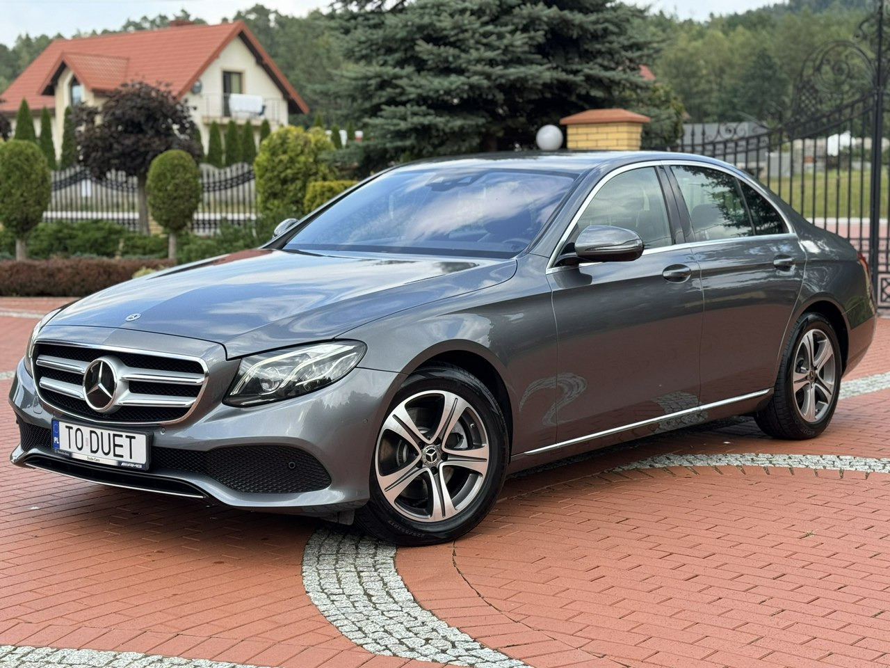 Mercedes E 220 - Седан: фото 5 Mercedes E 220 - Седан: фото 5