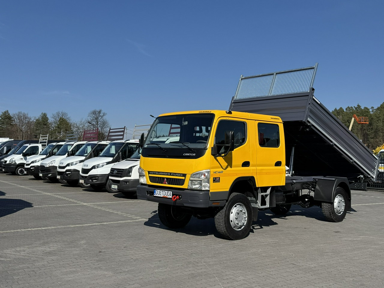 Mitsubishi Canter Fuso 4x4 17C18D 4.9/180KM Wywrotka 3-stronna - Самосвал: фото 1 Mitsubishi Canter Fuso 4x4 17C18D 4.9/180KM Wywrotka 3-stronna - Самосвал: фото 1