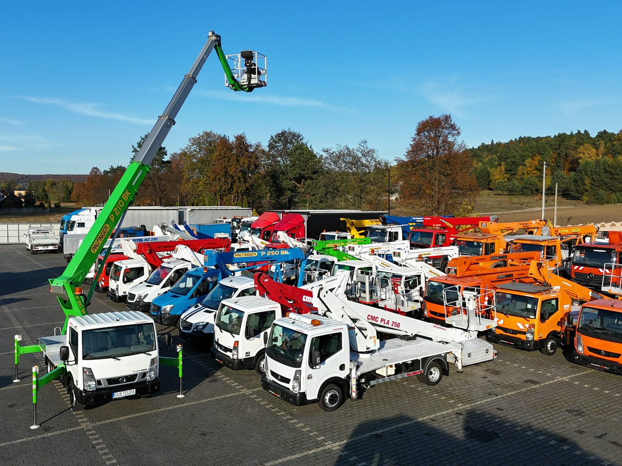 Nissan Cabstar Zwyżka Podnośnik Koszowy PALFINGER P210 BK UDT - Грузовик с подъемником: фото 3 Nissan Cabstar Zwyżka Podnośnik Koszowy PALFINGER P210 BK UDT - Грузовик с подъемником: фото 3