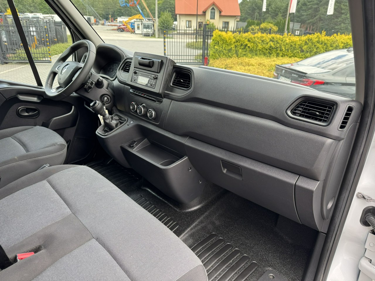 Фургон с закрытым кузовом Renault Master: фото 26 Фургон с закрытым кузовом Renault Master: фото 26