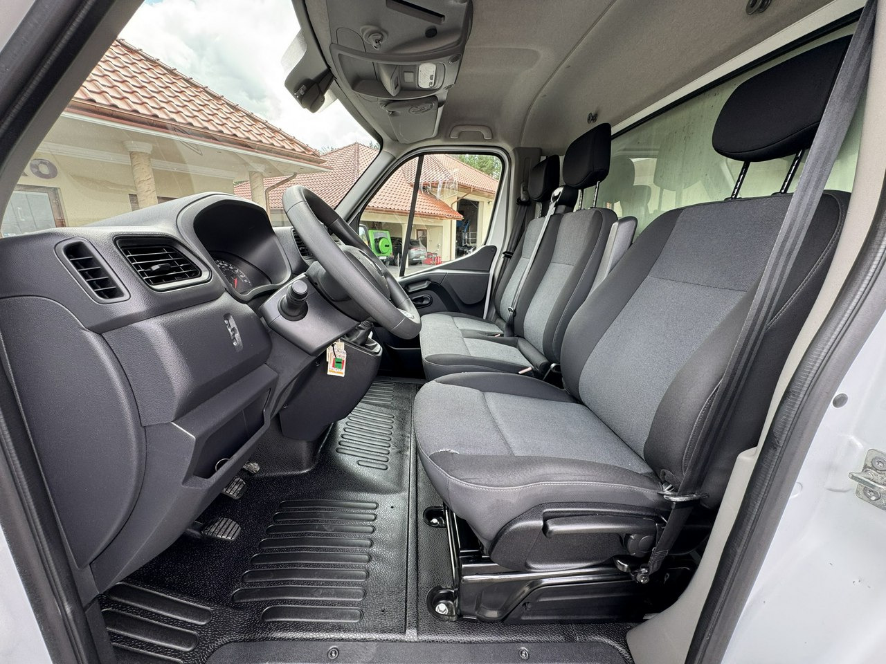 Фургон с закрытым кузовом Renault Master: фото 19 Фургон с закрытым кузовом Renault Master: фото 19