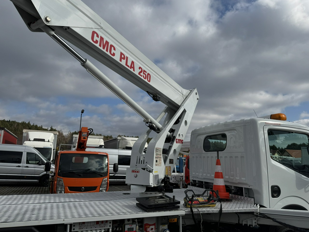 Renault Maxity в лизинг Renault Maxity: фото 16