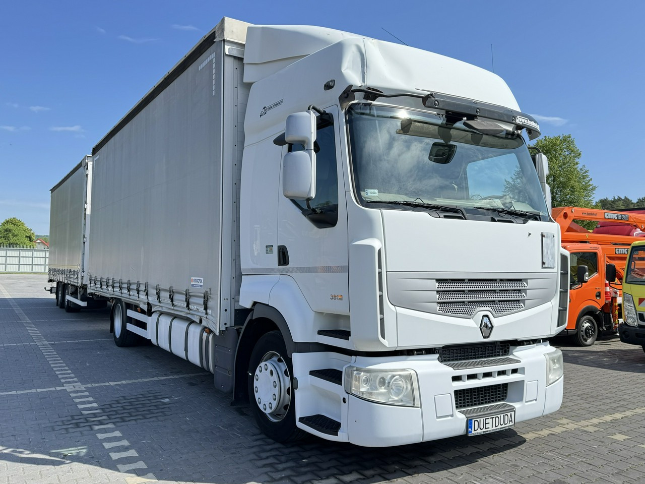 Renault Premium 380 DXi Euro 5 Firana 19 Palet Dach Zsuwany 18ton DMC - Тентованный грузовик: фото 4 Renault Premium 380 DXi Euro 5 Firana 19 Palet Dach Zsuwany 18ton DMC - Тентованный грузовик: фото 4