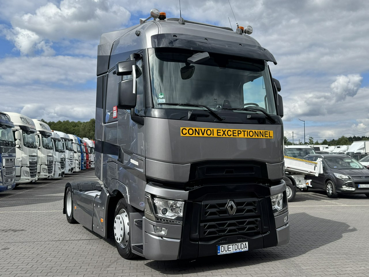 Renault Gama T 520 HIGH CAB Silnik 13litrów Euro 6 Low deck - Тягач: фото 3 Renault Gama T 520 HIGH CAB Silnik 13litrów Euro 6 Low deck - Тягач: фото 3
